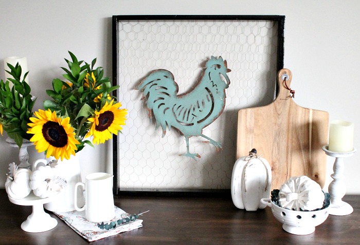 How to Add Farmhouse Charm, Farmhouse Fall Decor, DIY Fall Decor, Farmhouse fall decor