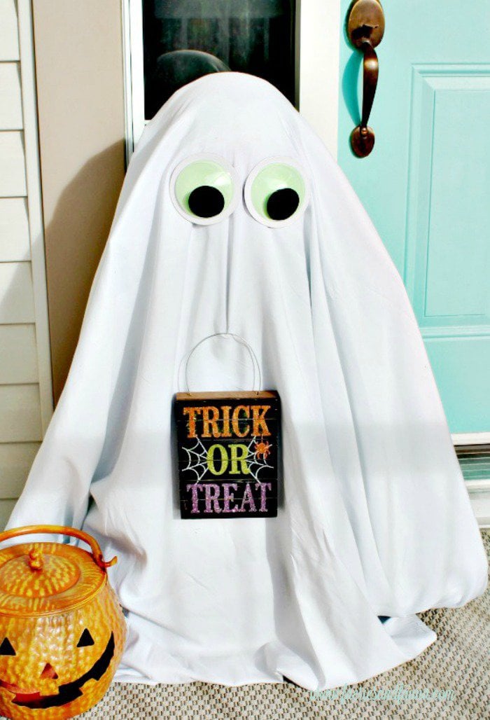 DIY Halloween Front Porch - Not so Ghastly Ghosts