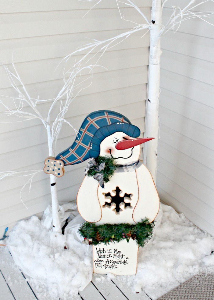 Giant DIY Snowman for Christmas Decor