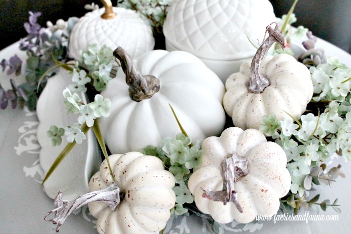 How to Make a Fall Centerpiece for a Kitchen Table