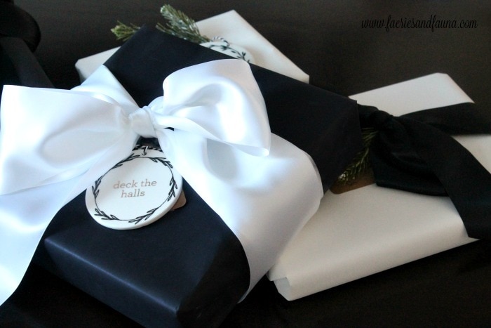 Classic holiday gift wrapping | Elegant gift wrapping, Christmas gift  wrapping, Unique gift wrapping