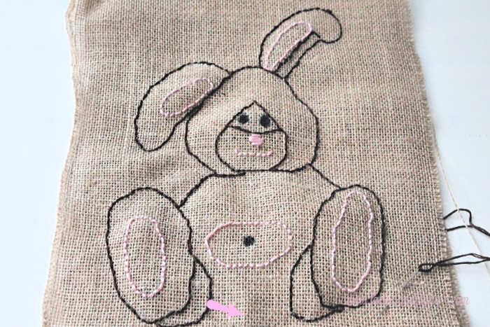 A DIY Easter Bunny Craft using embroidery and burlap. A pretty DIY Easter sign idea for cheap.