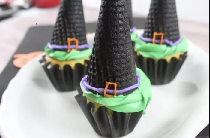 witch hat cupcakes