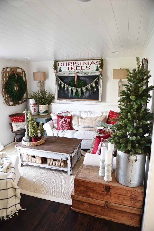 The Best Christmas Gifts For Her - Cozy White Cottage Christmas Gifts - Liz  Marie Blog