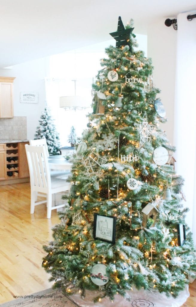 Loveliest Seems to be of Christmas #Christmas christmas tree Check more at