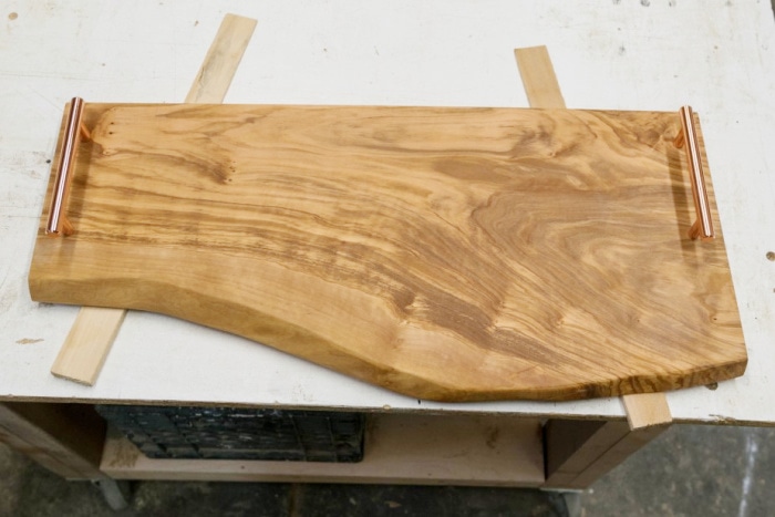 https://prettydiyhome.com/wp-content/uploads/2021/04/Zac-Builds-Cutting-Board-700.jpg