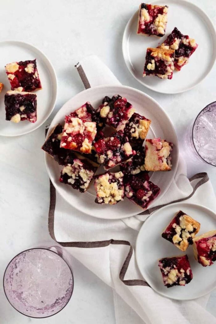 Mixed berry crumble bars with a buttery crust and crumb topping